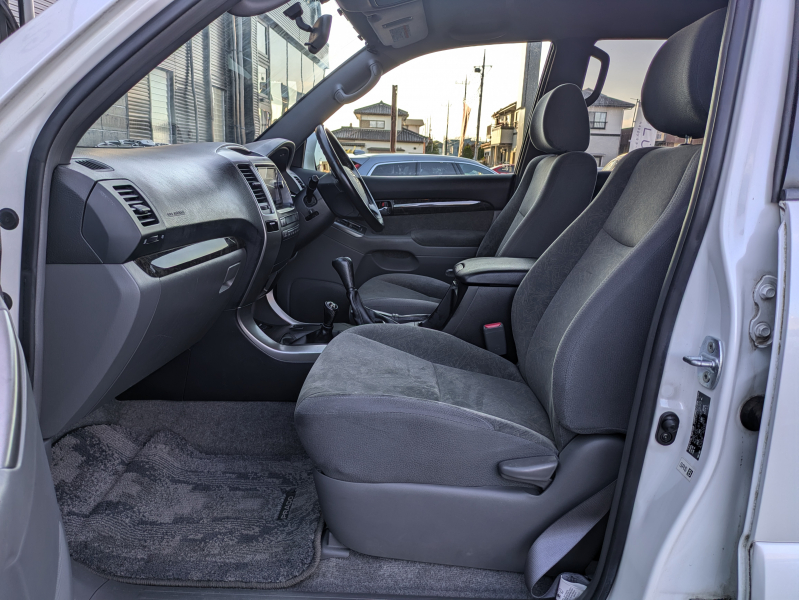 トヨタ ランドクルーザープラド 中古車