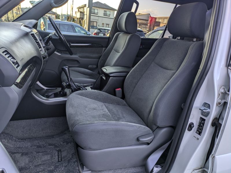 トヨタ ランドクルーザープラド 中古車