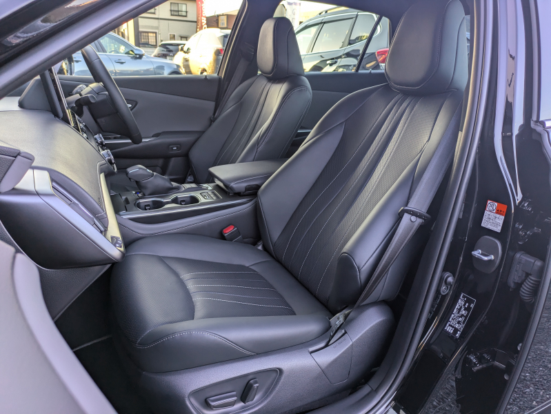 トヨタ クラウンハイブリッド 中古車