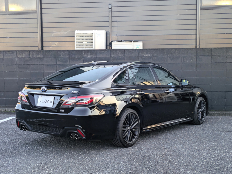 トヨタ クラウンハイブリッド 中古車