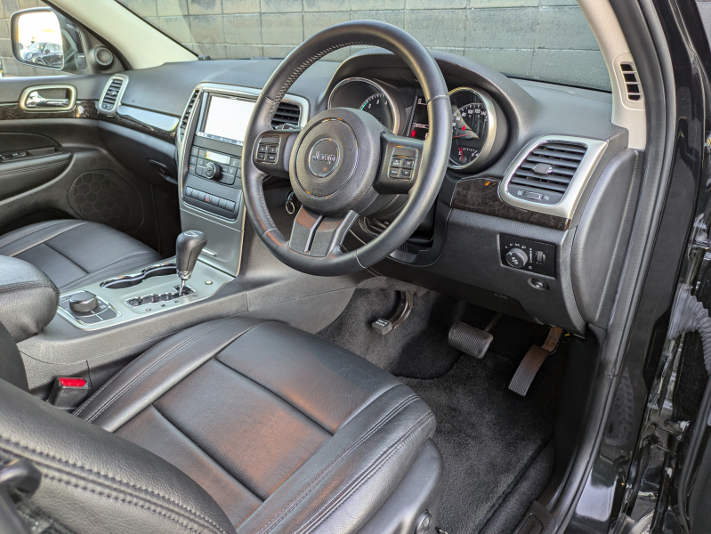 ジープ グランドチェロキー 中古車