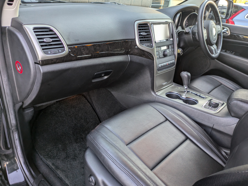 ジープ グランドチェロキー 中古車