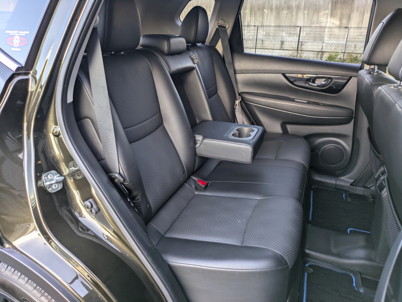 日産 エクストレイル 中古車