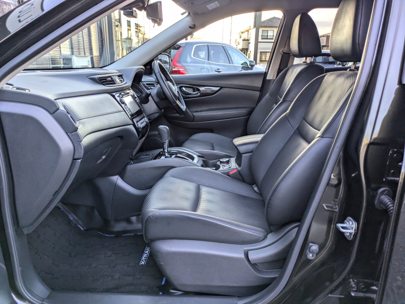 日産 エクストレイル 中古車