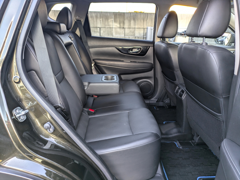 日産 エクストレイル 中古車