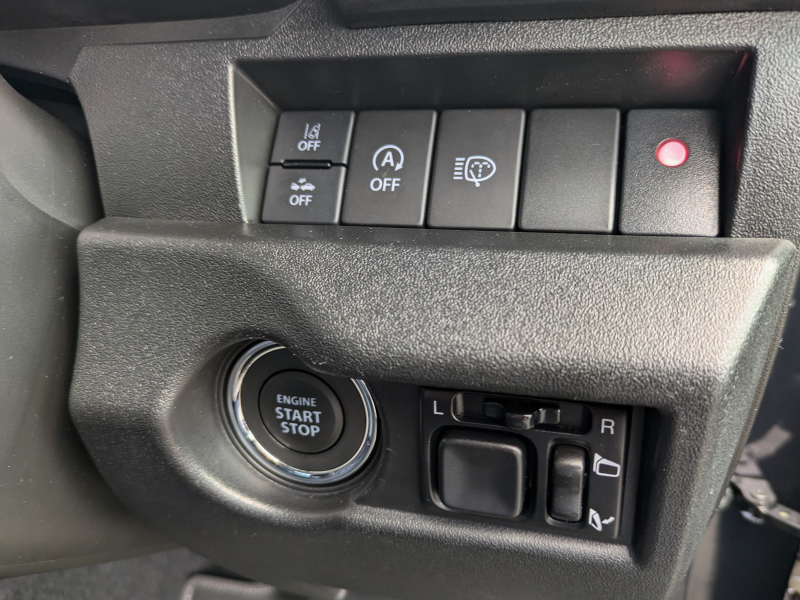 スズキ ジムニーシエラ 中古車