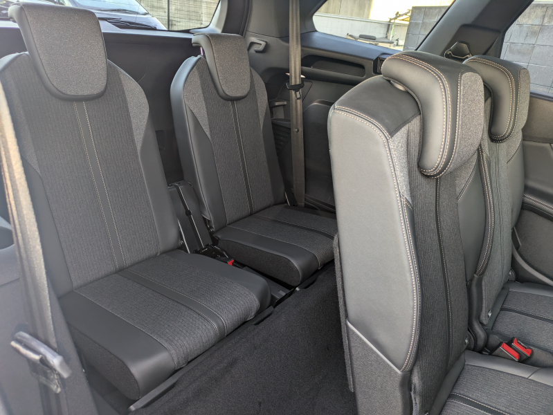 プジョー 5008 中古車