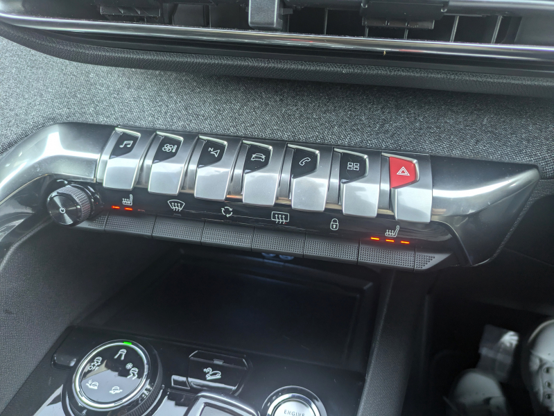 プジョー 5008 中古車