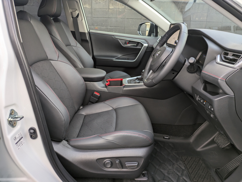 トヨタ RAV4 中古車