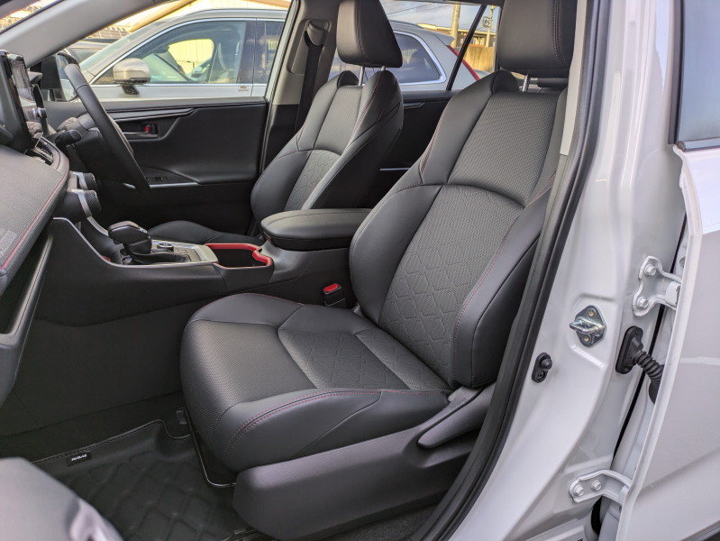 トヨタ RAV4 中古車