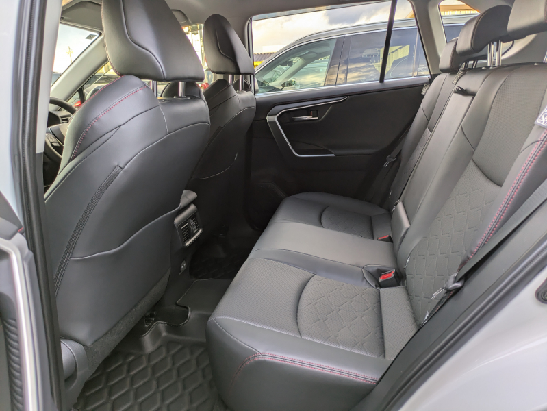 トヨタ RAV4 中古車