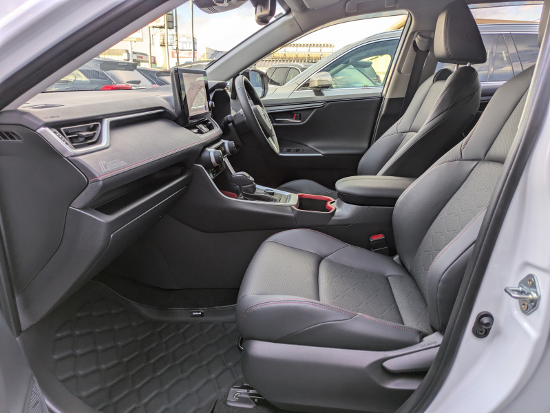 トヨタ RAV4 中古車