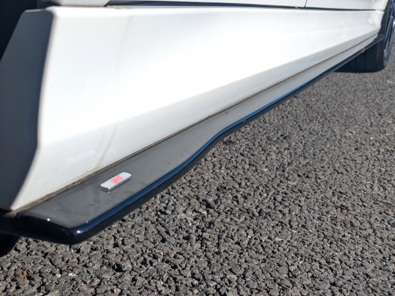 スバル レヴォーグ 中古車