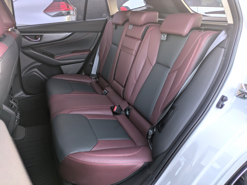 スバル レヴォーグ 中古車