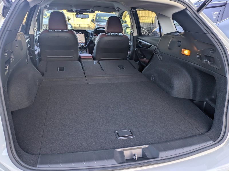 スバル レヴォーグ 中古車