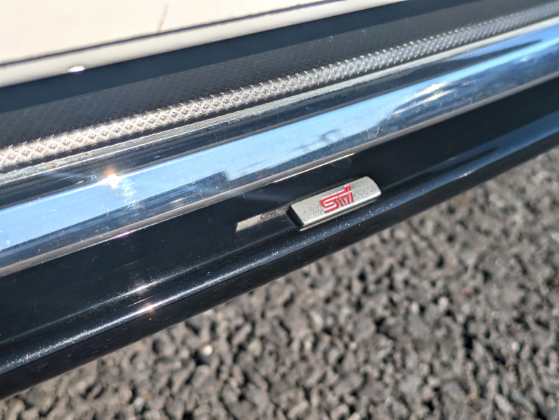 スバル レヴォーグ 中古車