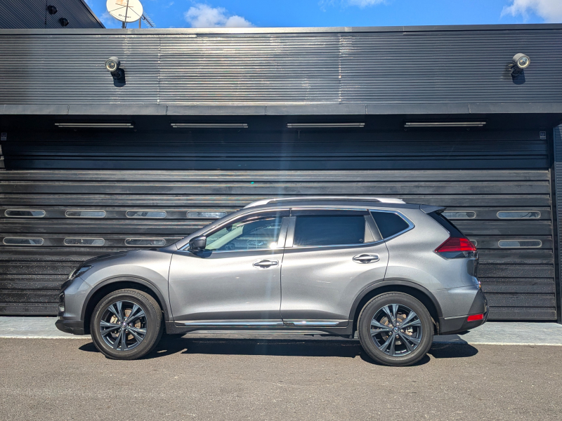 日産 エクストレイル 中古車