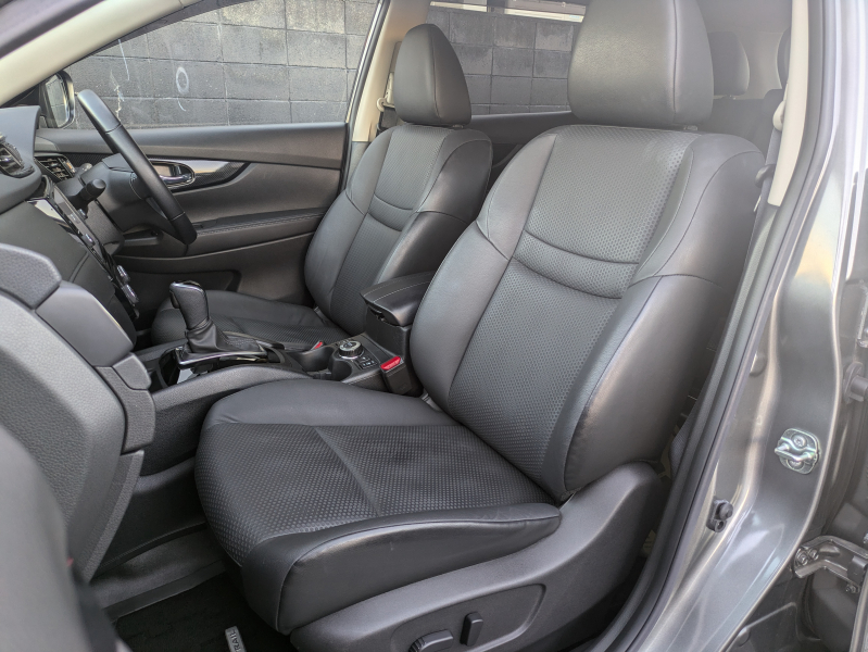 日産 エクストレイル 中古車