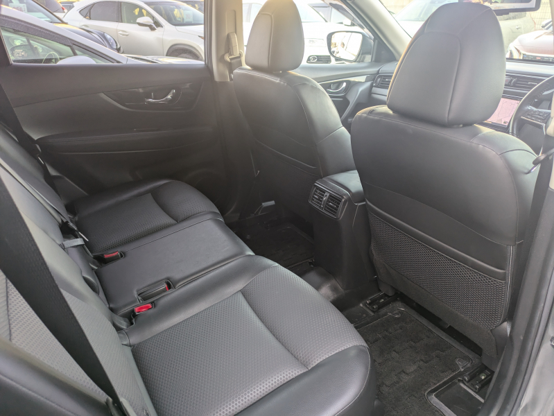 日産 エクストレイル 中古車