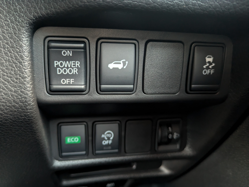 日産 エクストレイル 中古車