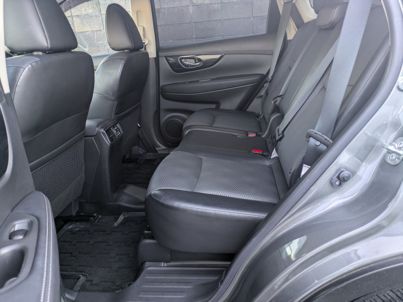 日産 エクストレイル 中古車