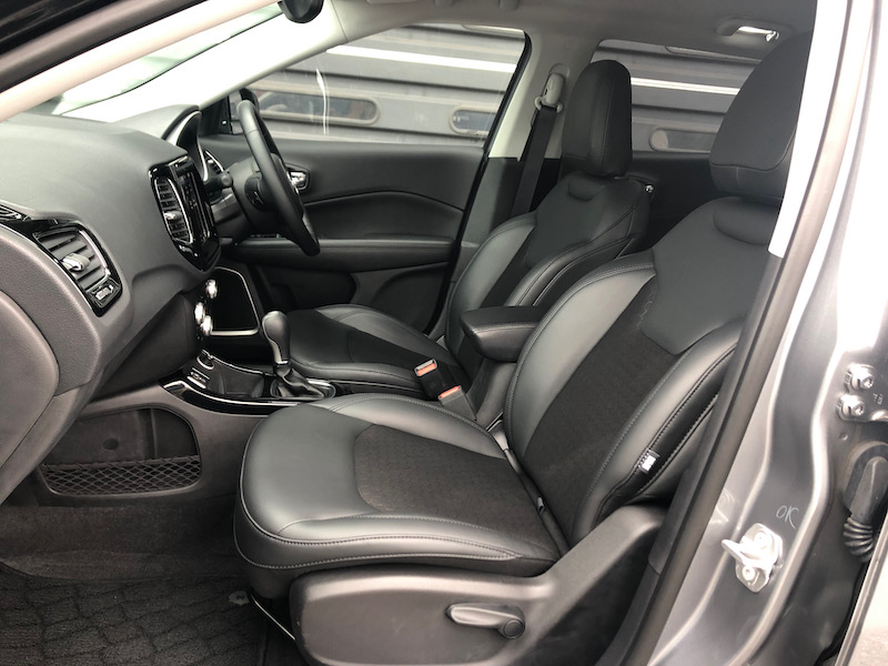ジープ コンパス 中古車
