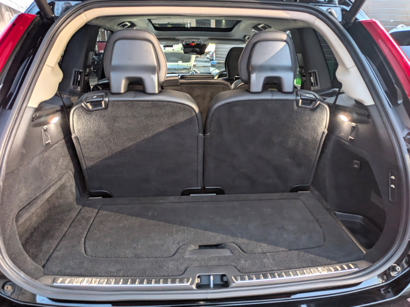 ボルボ XC90 中古車