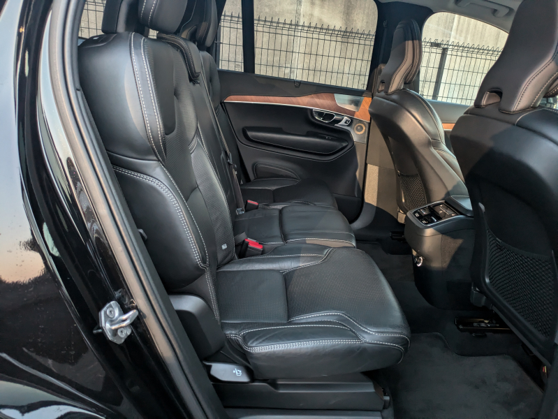 ボルボ XC90 中古車