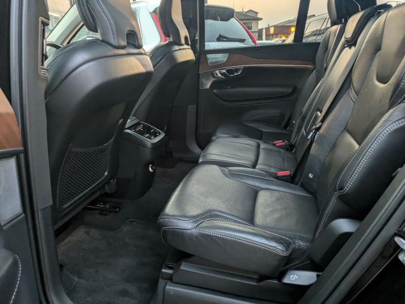 ボルボ XC90 中古車