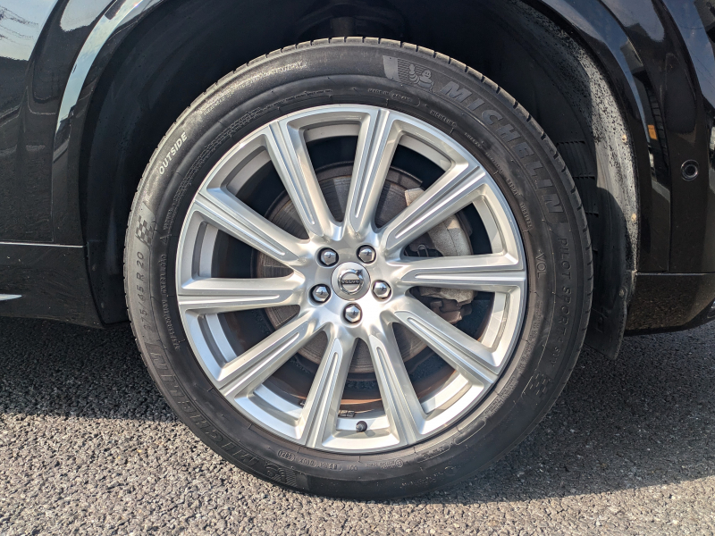ボルボ XC90 中古車