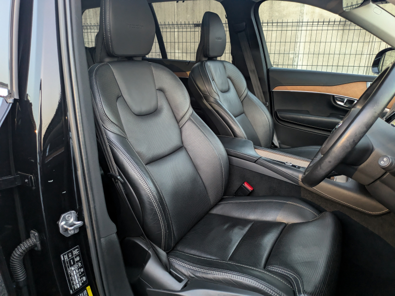 ボルボ XC90 中古車