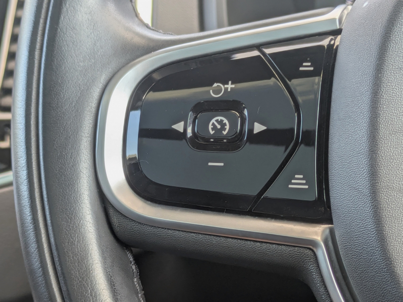 ボルボ XC90 中古車
