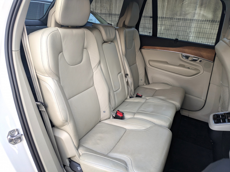 ボルボ XC90 中古車