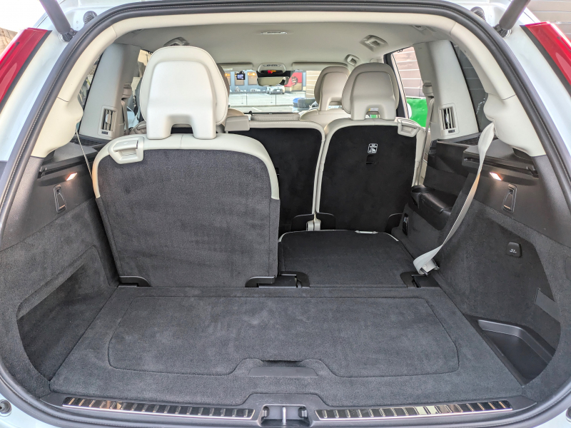 ボルボ XC90 中古車