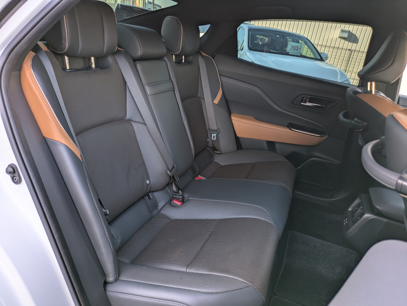 トヨタ クラウン クロスオーバー 中古車