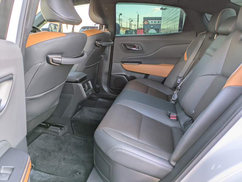 トヨタ クラウン クロスオーバー 中古車