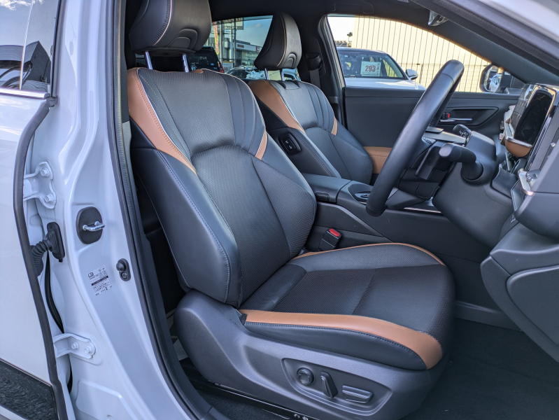 トヨタ クラウン クロスオーバー 中古車