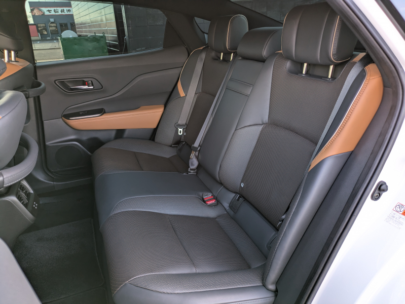 トヨタ クラウン クロスオーバー 中古車