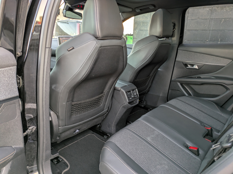 プジョー 3008 中古車