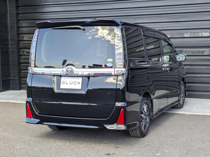 トヨタ ヴォクシー 中古車