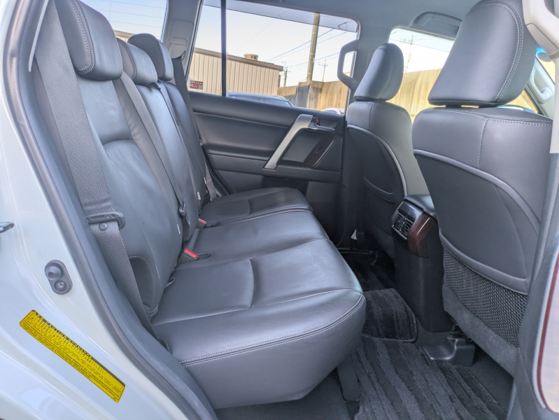 トヨタ ランドクルーザープラド 中古車