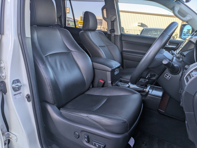 トヨタ ランドクルーザープラド 中古車