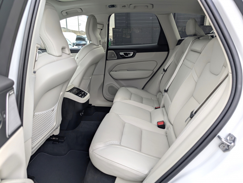 ボルボ XC60 中古車