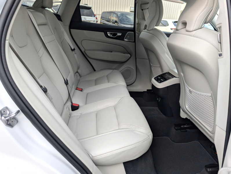 ボルボ XC60 中古車