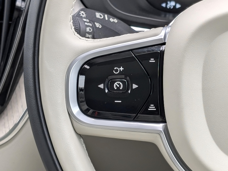 ボルボ XC60 中古車