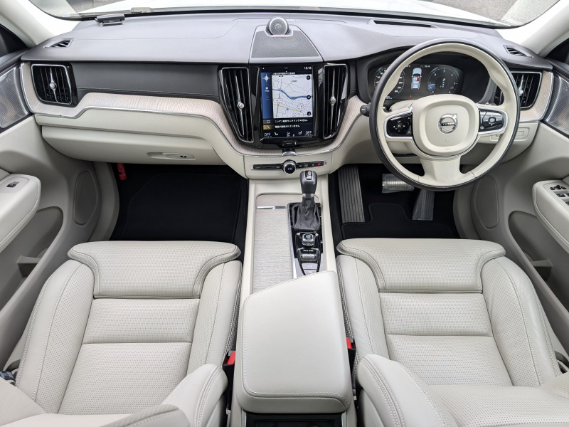 ボルボ XC60 中古車