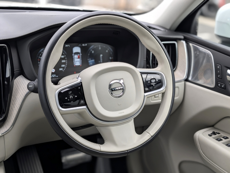 ボルボ XC60 中古車