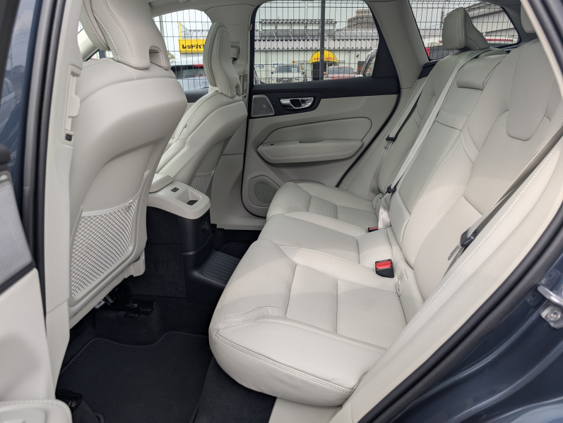 ボルボ XC60 中古車