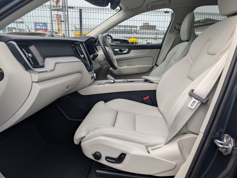 ボルボ XC60 中古車