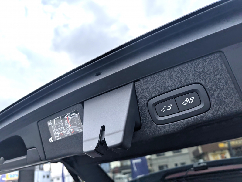 ボルボ XC60 中古車